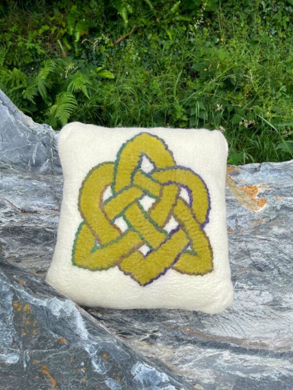 Felt Cushion Celtic Love Heart - Image 3