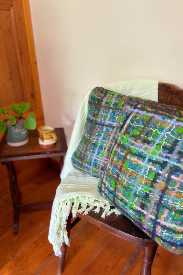 Felt Cushion Pair
